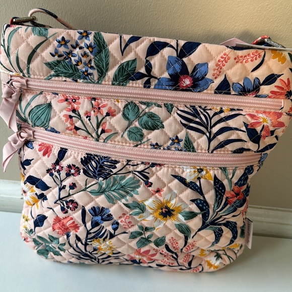 NEW Vera Bradley Triple Zip Hipster crossbody pocketbook - Paradise Coral - Picture 5 of 10